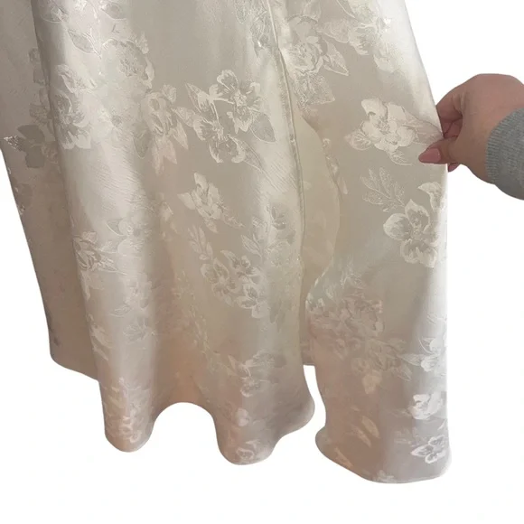 NEW NWT V. Chapman Cora Midi Dress In White Baroque Floral - Picture 6 of 11